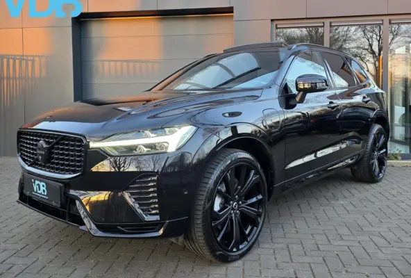 2.0 T8 Plug-in hybrid AWD Plus BLACK EDITION VOL