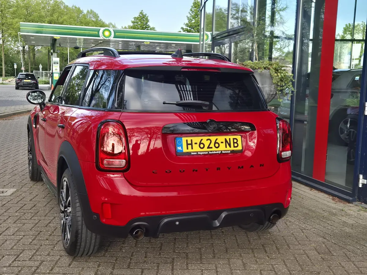 Mini 2.0 Cooper S JCW Hammersmith | Panoramadak | Leder | PDC | ECC | LM Velgen | Stoelverwarming | Navigatie |