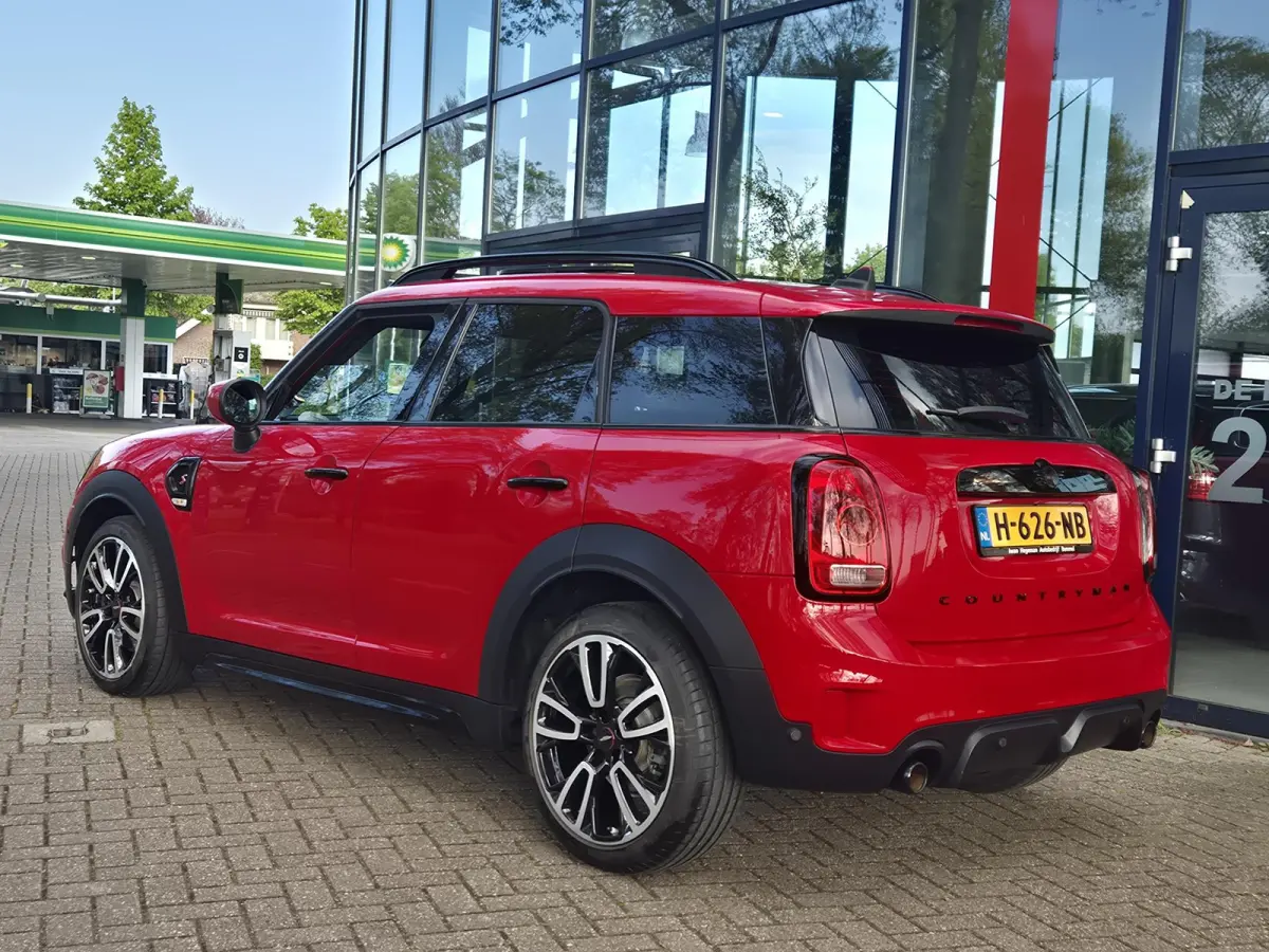 Mini 2.0 Cooper S JCW Hammersmith | Panoramadak | Leder | PDC | ECC | LM Velgen | Stoelverwarming | Navigatie |