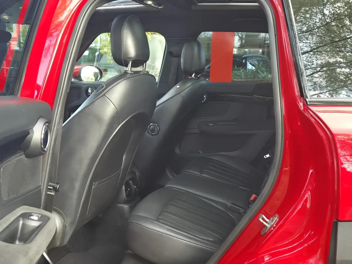 Mini 2.0 Cooper S JCW Hammersmith | Panoramadak | Leder | PDC | ECC | LM Velgen | Stoelverwarming | Navigatie |
