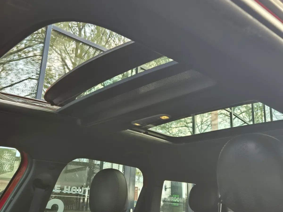 Mini 2.0 Cooper S JCW Hammersmith | Panoramadak | Leder | PDC | ECC | LM Velgen | Stoelverwarming | Navigatie |