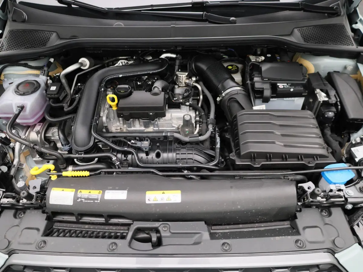 1.0 EcoTSI FR Business Connect 115 PK AUTOMAAT | Parkeersensoren | Achteruitrijcamera | Full Link | Digitaal Dashboard | Climate Control | Cruise Control | Stoelverwarming | Direct leverbaar