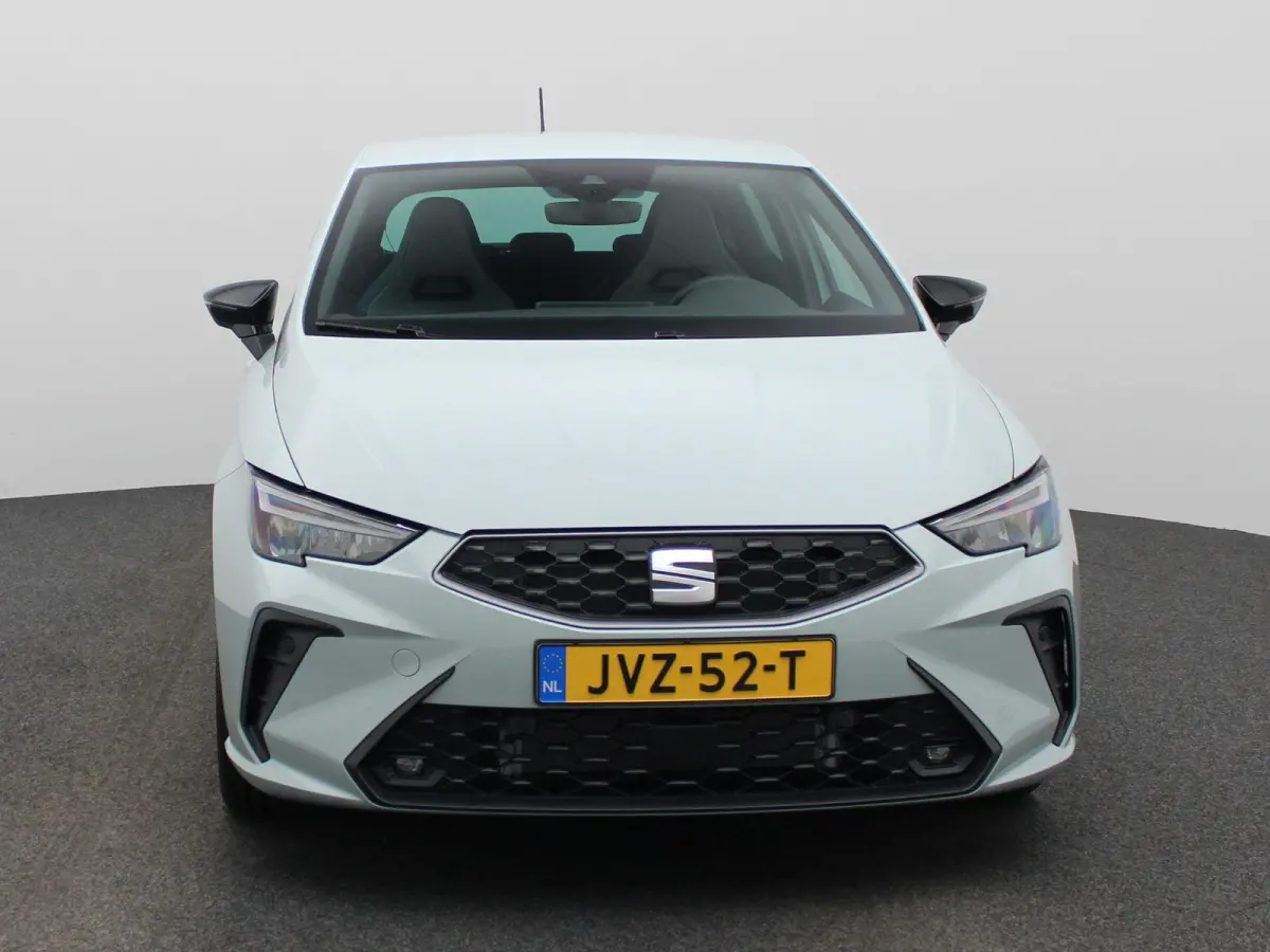 1.0 EcoTSI FR Business Connect 115 PK AUTOMAAT | Parkeersensoren | Achteruitrijcamera | Full Link | Digitaal Dashboard | Climate Control | Cruise Control | Stoelverwarming | Direct leverbaar