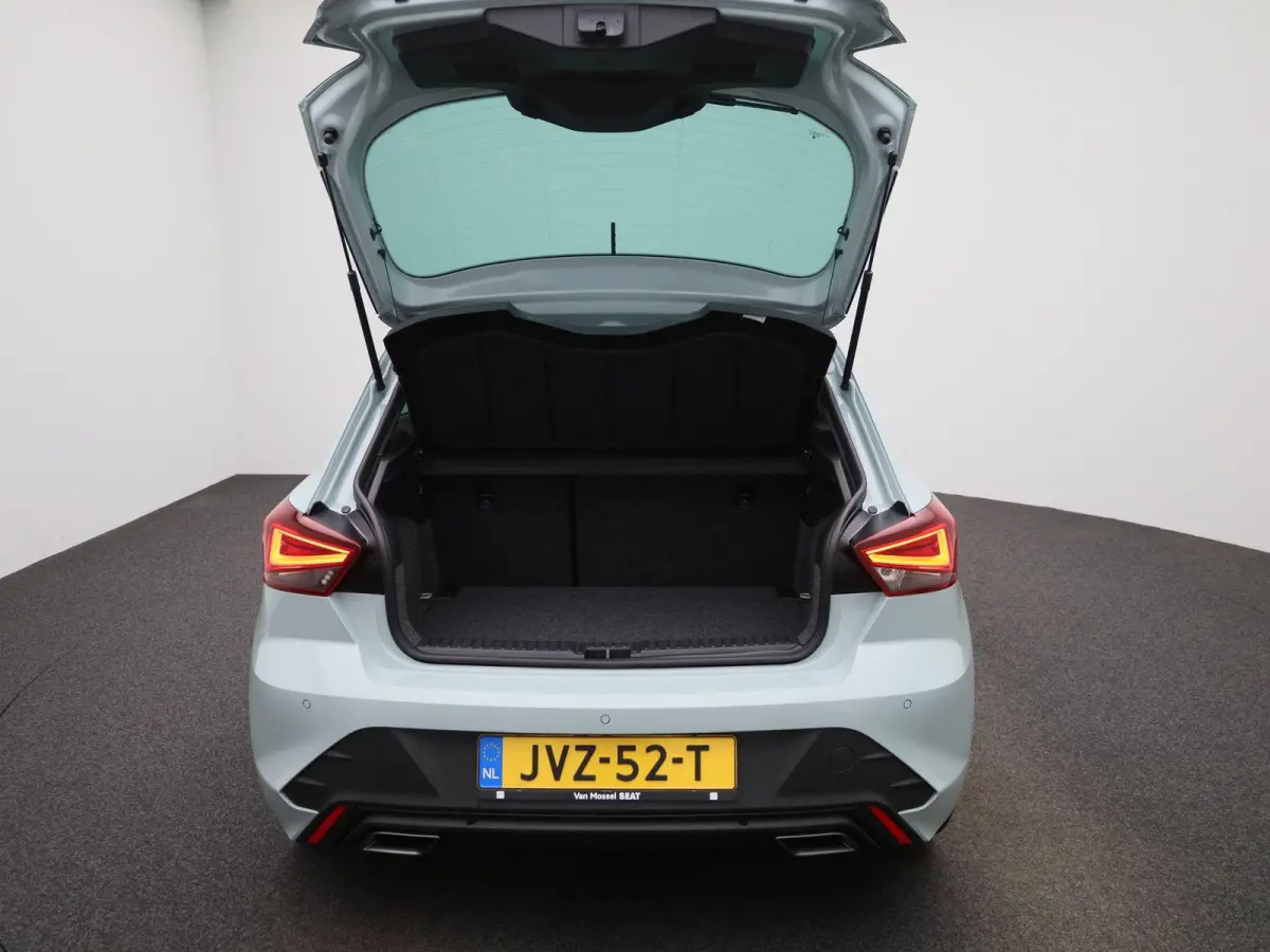 1.0 EcoTSI FR Business Connect 115 PK AUTOMAAT | Parkeersensoren | Achteruitrijcamera | Full Link | Digitaal Dashboard | Climate Control | Cruise Control | Stoelverwarming | Direct leverbaar