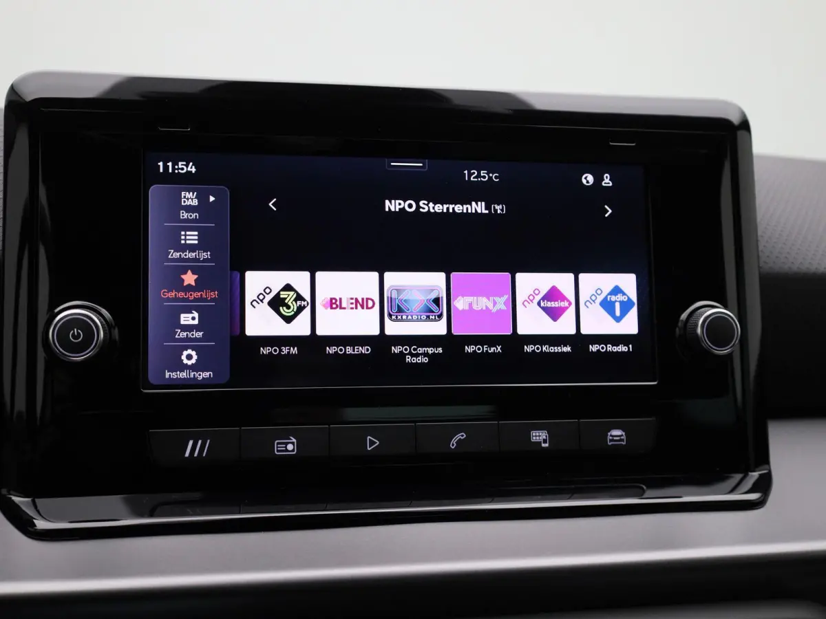 1.0 EcoTSI FR Business Connect 115 PK AUTOMAAT | Parkeersensoren | Achteruitrijcamera | Full Link | Digitaal Dashboard | Climate Control | Cruise Control | Stoelverwarming | Direct leverbaar