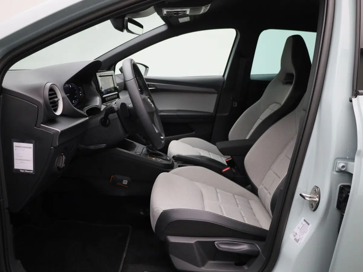 1.0 EcoTSI FR Business Connect 115 PK AUTOMAAT | Parkeersensoren | Achteruitrijcamera | Full Link | Digitaal Dashboard | Climate Control | Cruise Control | Stoelverwarming | Direct leverbaar