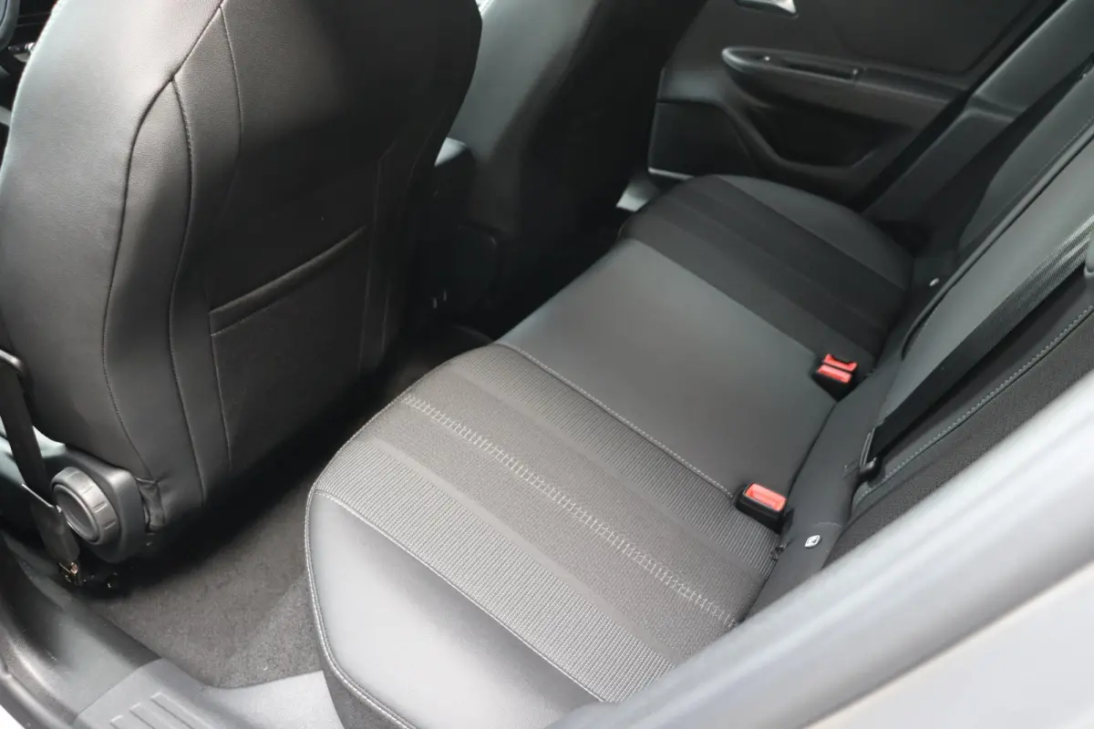 1.2 Turbo Hybrid GS / Nieuw te bestellen