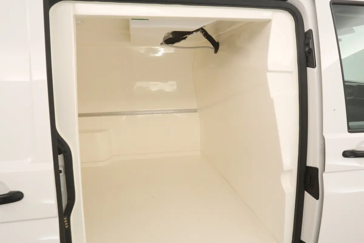 2.0 TDI 150PK DSG L2H1 | Koelwagen 0° | Automaat | Airco | 3 Zits | Koelauto | Parkeersens.