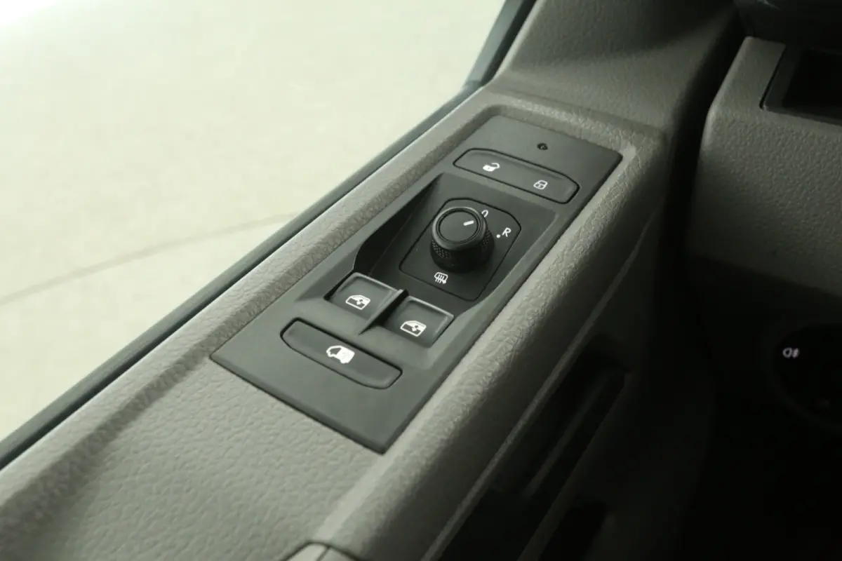 2.0 TDI 150PK DSG L2H1 | Koelwagen 0° | Automaat | Airco | 3 Zits | Koelauto | Parkeersens.