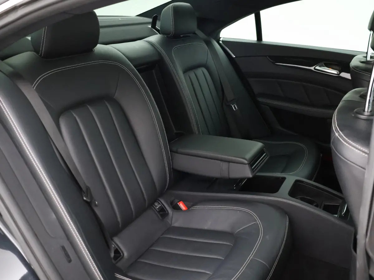 220d AUT9 AMG SPORT + SCHUIFDAK | 19 INCH | MEMORY | LEDER | CAMERA | STOELVERW. V+A