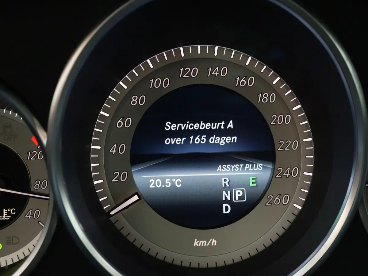 220d AUT9 AMG SPORT + SCHUIFDAK | 19 INCH | MEMORY | LEDER | CAMERA | STOELVERW. V+A