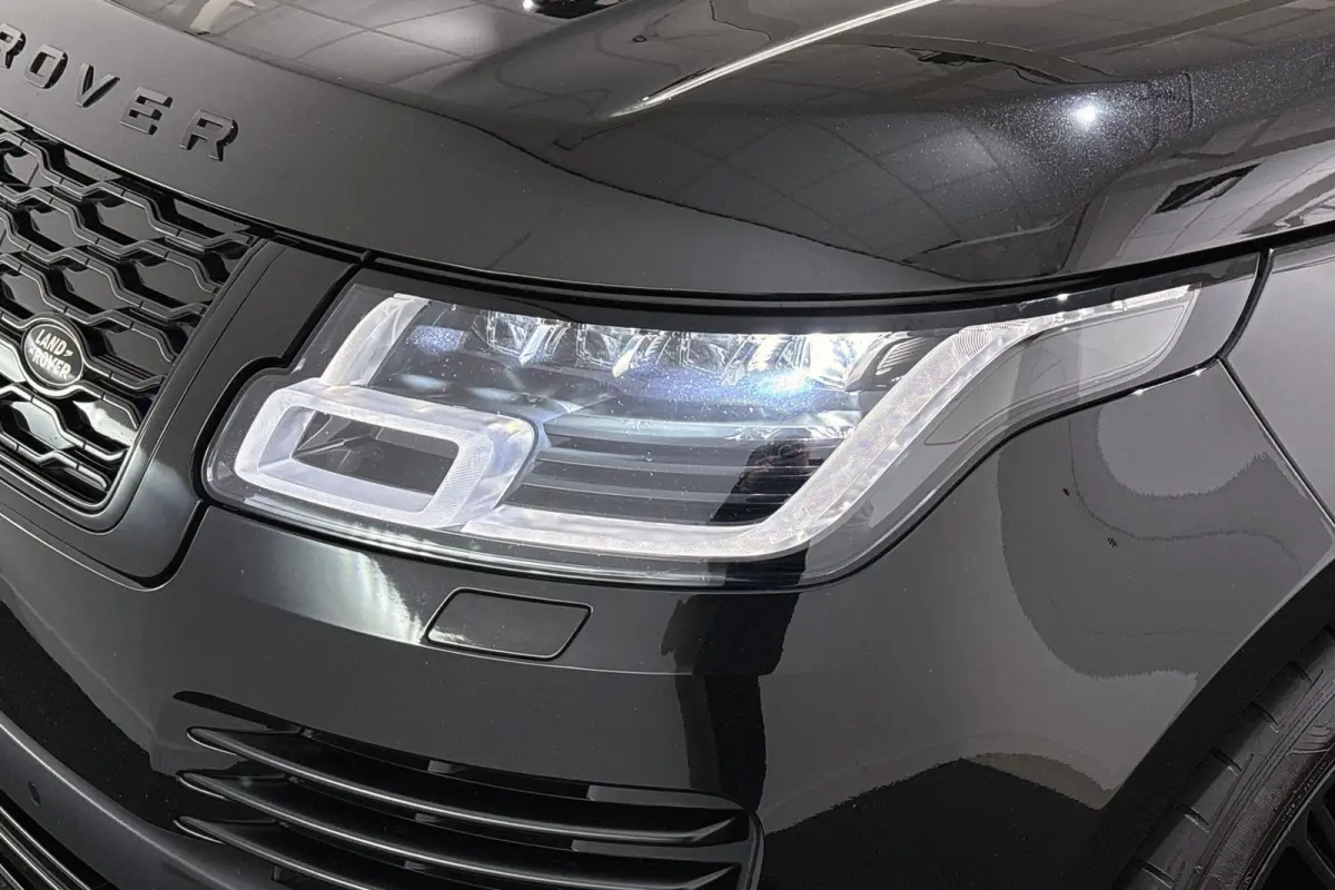 P400e Westminster Black Panoramadak Meridian Pixel-LED Head-Up