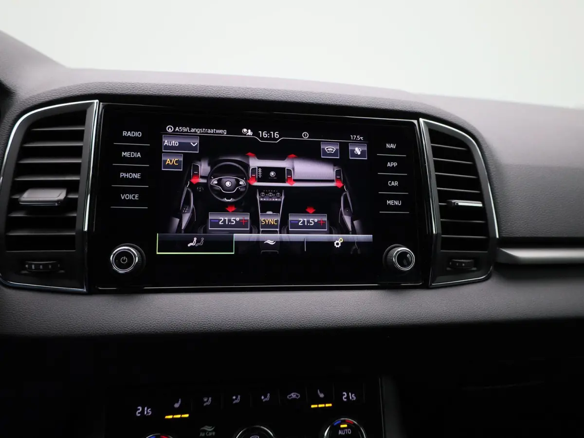 1.5 TSI ACT Business Edition | Automaat | Apple Carplay / Android Auto | Navigatie | camera | Virtual Cockpit | Verwarmde Stoelen | Cruise Control | Stuur verwarming