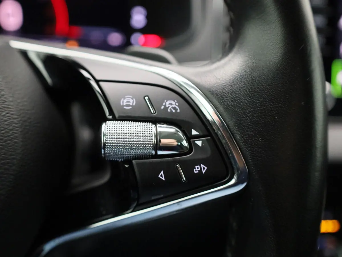 1.5 TSI ACT Business Edition | Automaat | Apple Carplay / Android Auto | Navigatie | camera | Virtual Cockpit | Verwarmde Stoelen | Cruise Control | Stuur verwarming