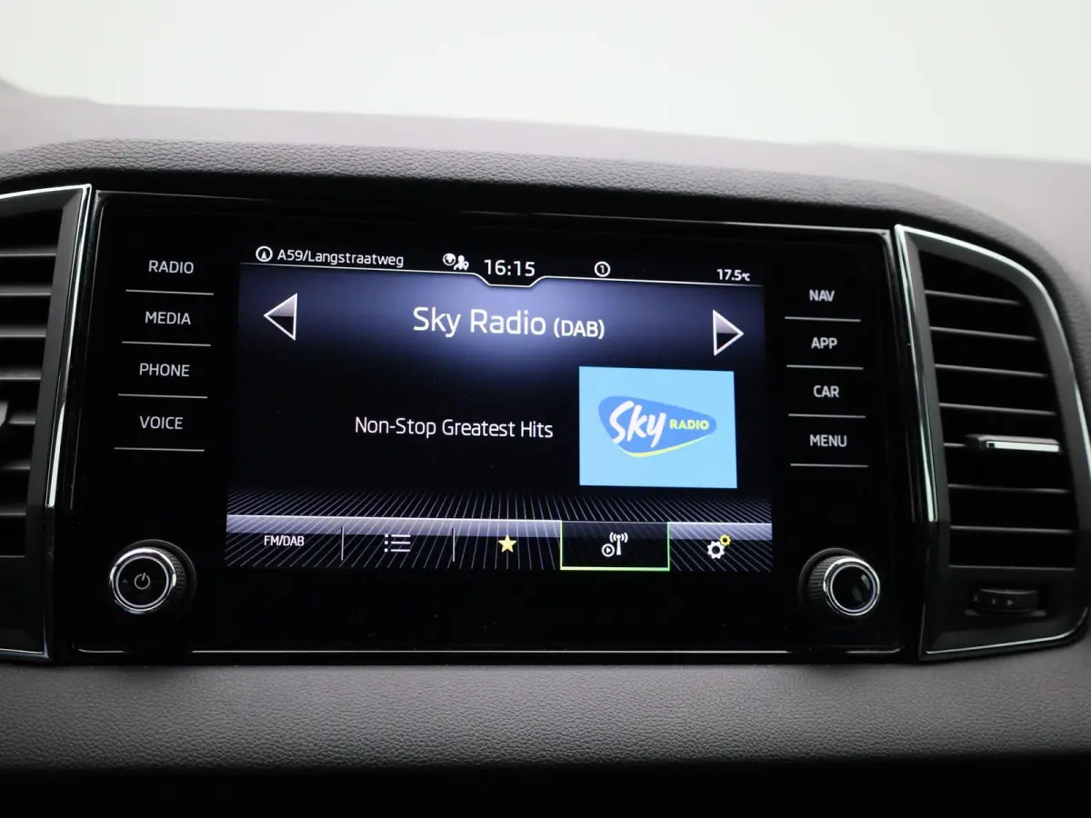 1.5 TSI ACT Business Edition | Automaat | Apple Carplay / Android Auto | Navigatie | camera | Virtual Cockpit | Verwarmde Stoelen | Cruise Control | Stuur verwarming