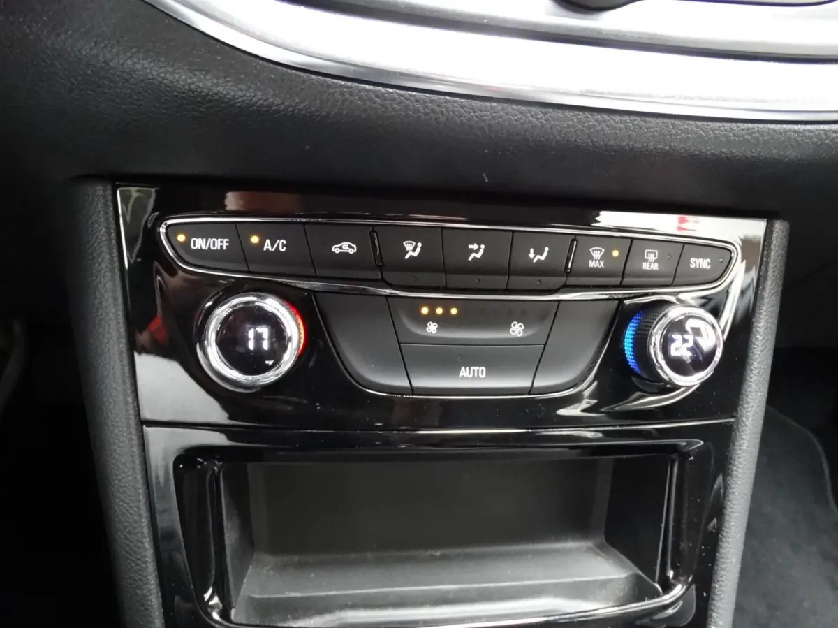 1.2 110pk Elegance/Trekhaak/Carplay
