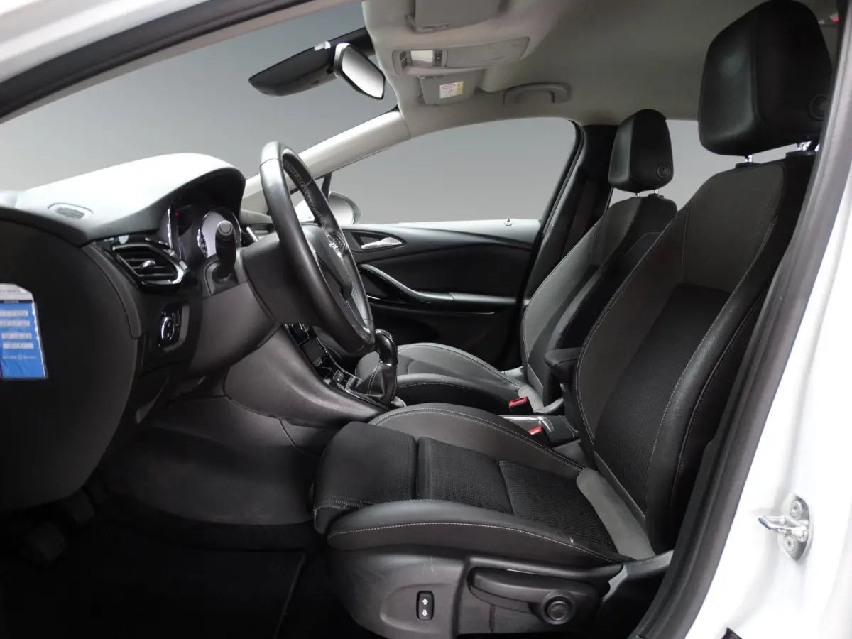 1.2 110pk Elegance/Trekhaak/Carplay