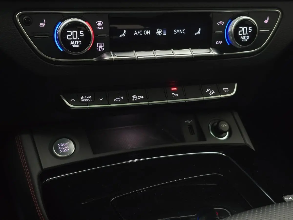 50 TFSI e S-LINE/Pano/NAP