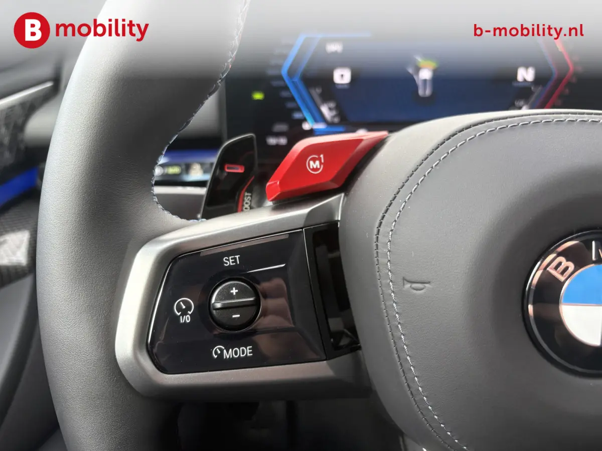 M5 M-Drivers Package Origineel NL Trekhaak Onderhoudscontract | Bowers&Wilkins | Stoelverwarming/Ventilatie | Head-Up