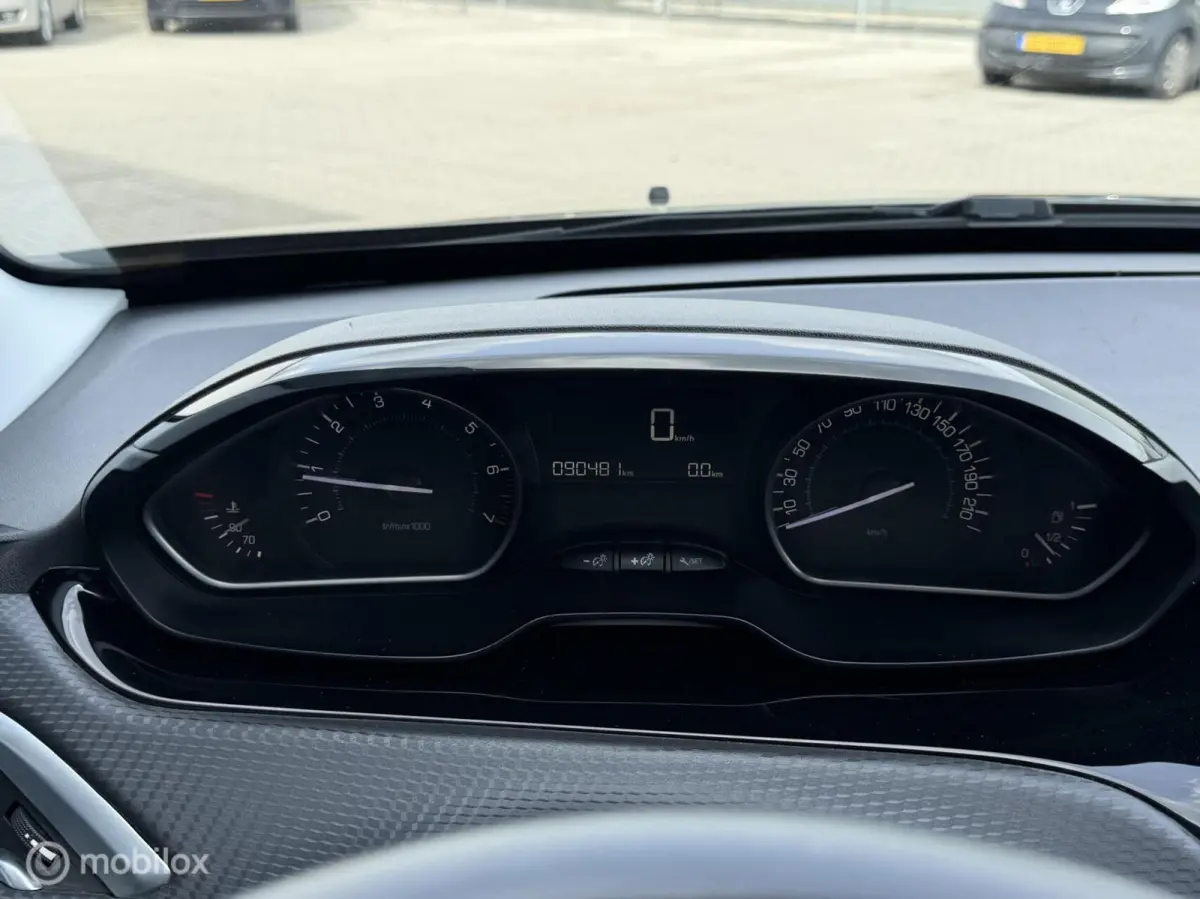 1.2 83PK Blue Lion | CRUISE | TREKHAAK | CARPLAY |