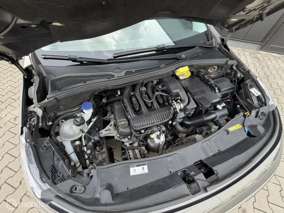 1.2 83PK Blue Lion | CRUISE | TREKHAAK | CARPLAY |