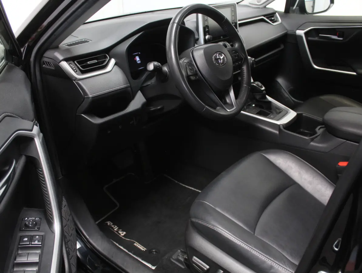 2.5 Hybrid Style CARPLAY | LMV18 | CLIMATE | LED | ADAPCRUISE | LEDER | ELECAKLEP | AFNTRHAAK | NAVI | 360CAMERA | STOELVERW