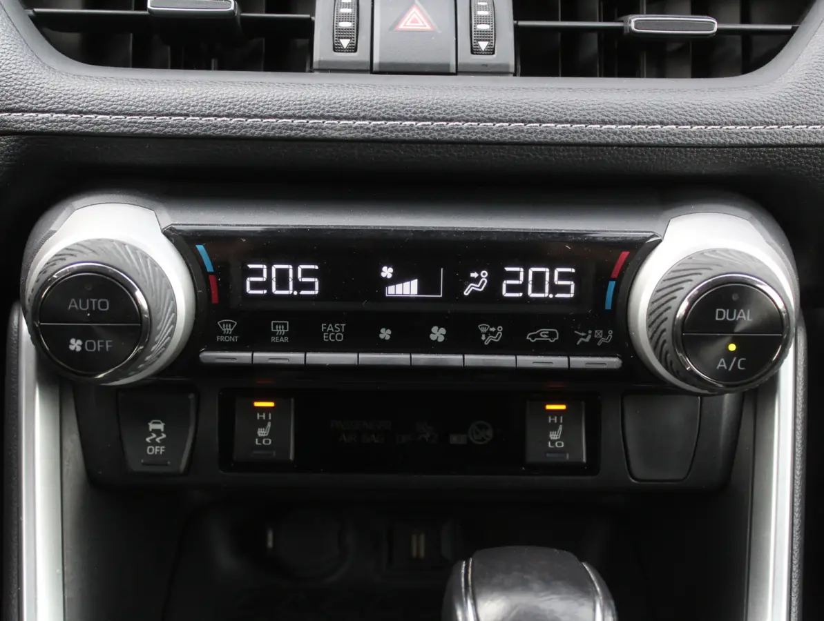 2.5 Hybrid Style CARPLAY | LMV18 | CLIMATE | LED | ADAPCRUISE | LEDER | ELECAKLEP | AFNTRHAAK | NAVI | 360CAMERA | STOELVERW