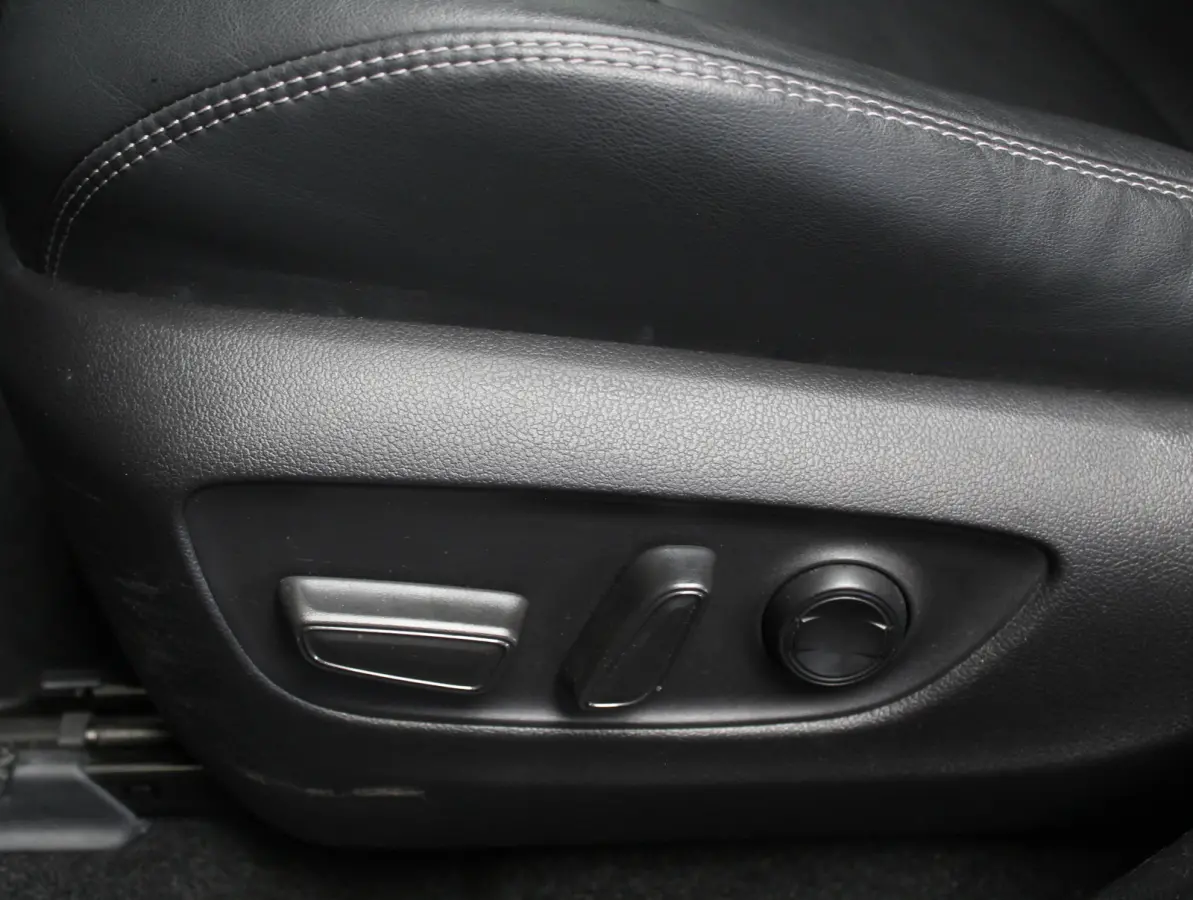 2.5 Hybrid Style CARPLAY | LMV18 | CLIMATE | LED | ADAPCRUISE | LEDER | ELECAKLEP | AFNTRHAAK | NAVI | 360CAMERA | STOELVERW