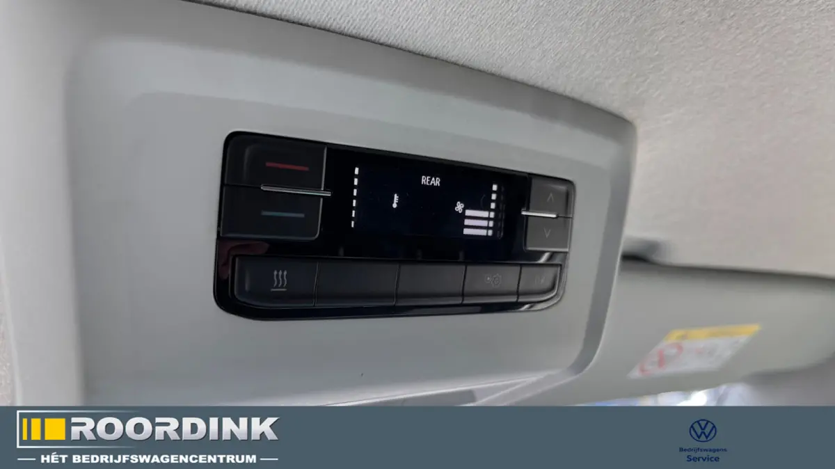 T6.1 TDI L2H1 30 - 150 pk DSG - Digitaal dash. LMV, bumpers in kleur, standkachel