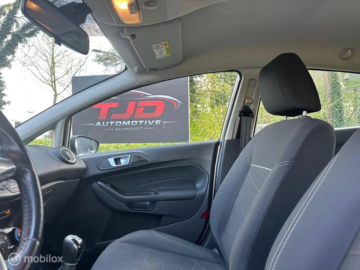 1.0 ecoboost pdc , NAVI, LED, AC
