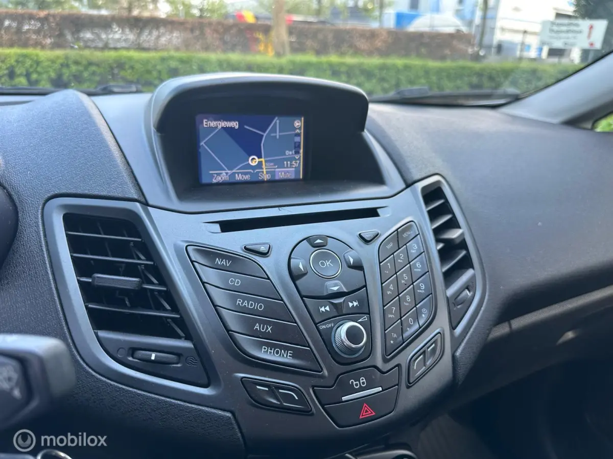 1.0 ecoboost pdc , NAVI, LED, AC