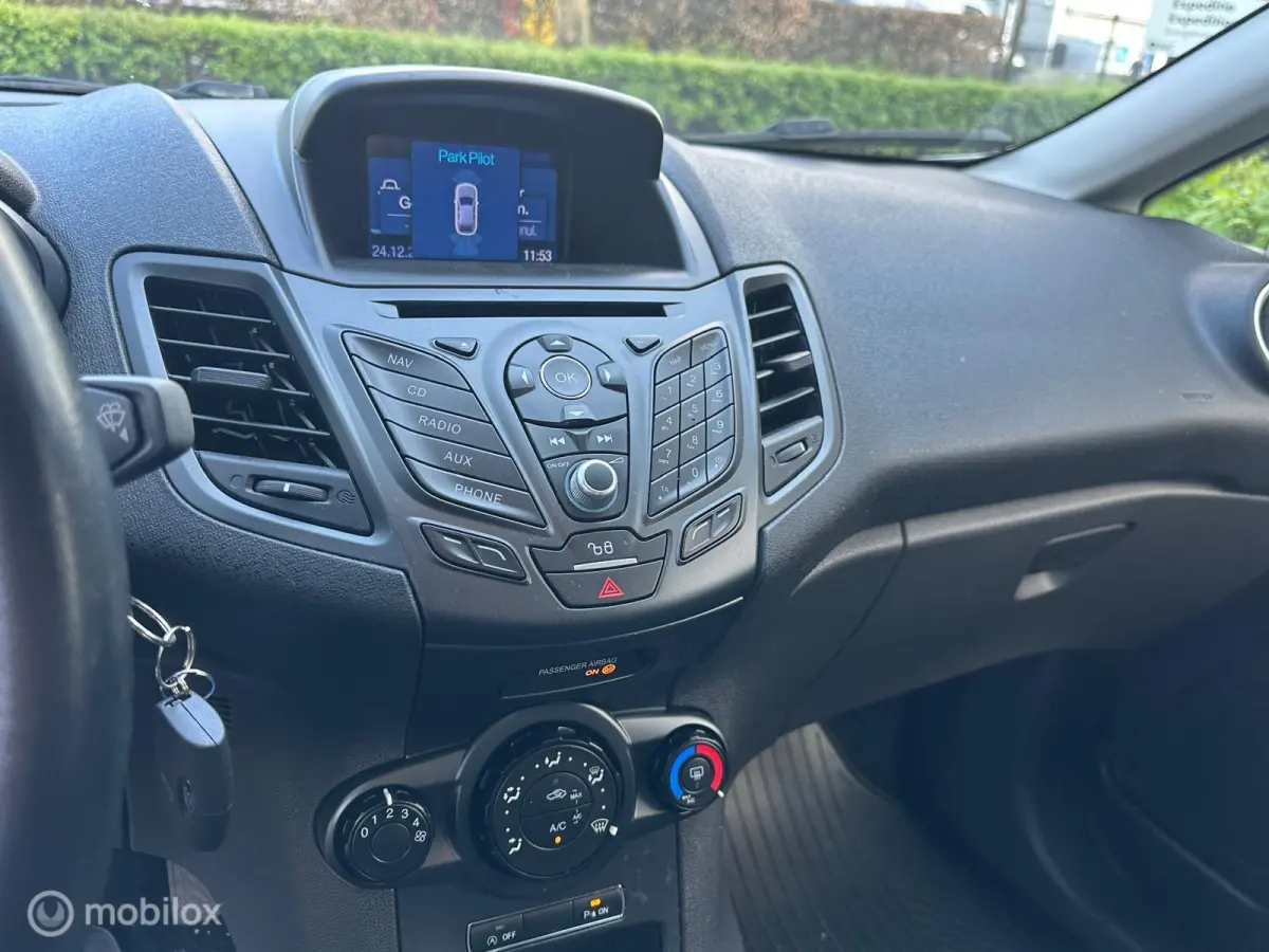 1.0 ecoboost pdc , NAVI, LED, AC