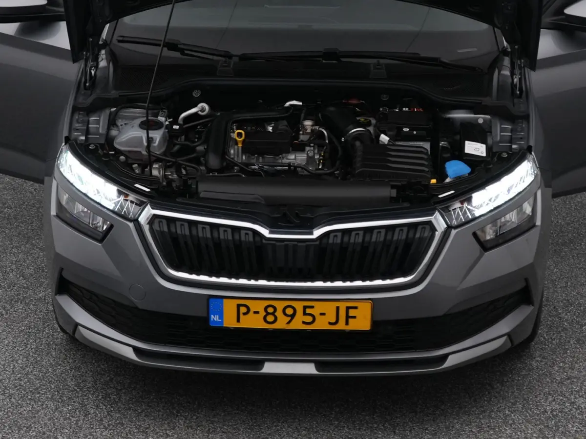 1.0 TSI DSG-7 Sport Business | CAMERA | CARPLAY | STOELVERW.
