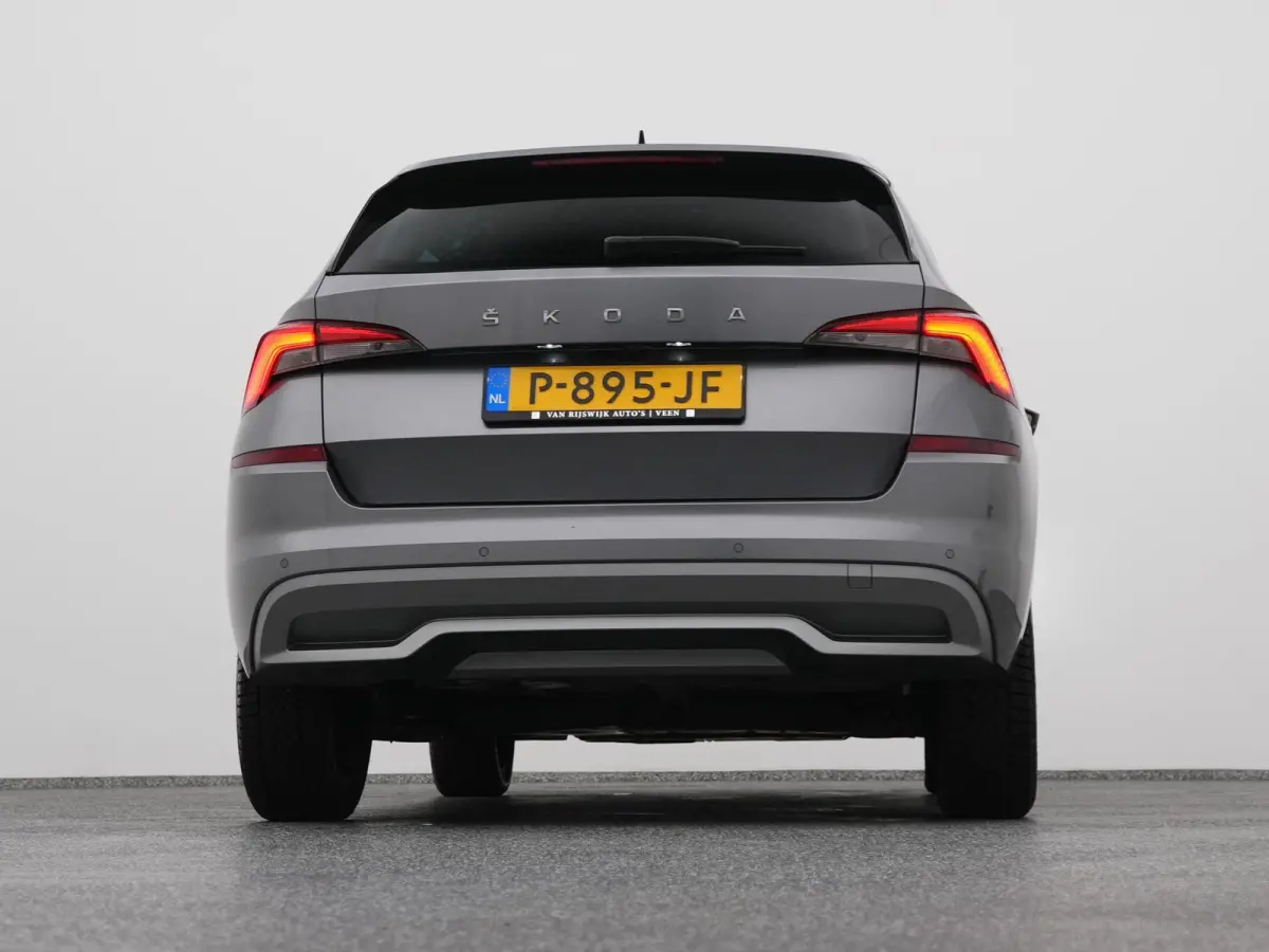 1.0 TSI DSG-7 Sport Business | CAMERA | CARPLAY | STOELVERW.