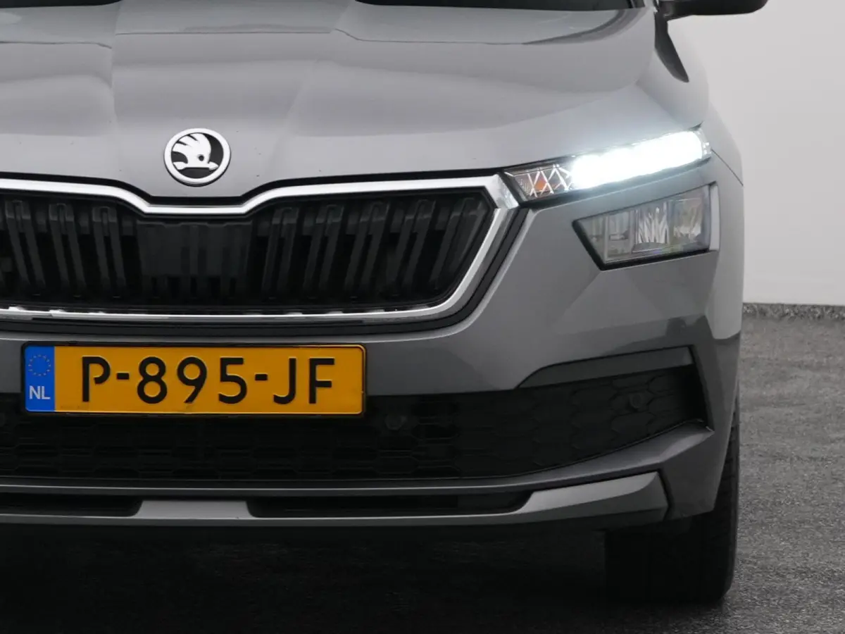 1.0 TSI DSG-7 Sport Business | CAMERA | CARPLAY | STOELVERW.