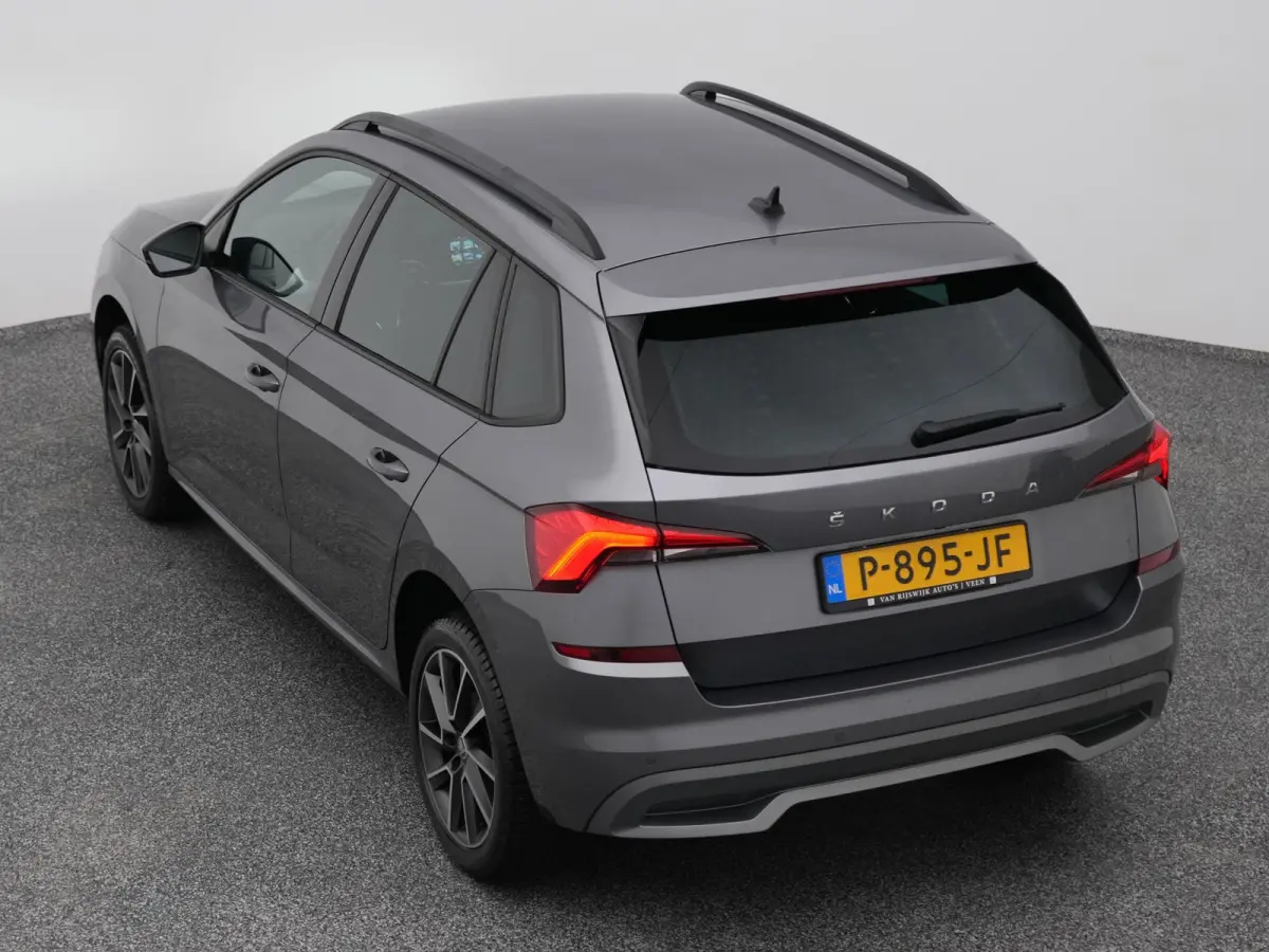 1.0 TSI DSG-7 Sport Business | CAMERA | CARPLAY | STOELVERW.