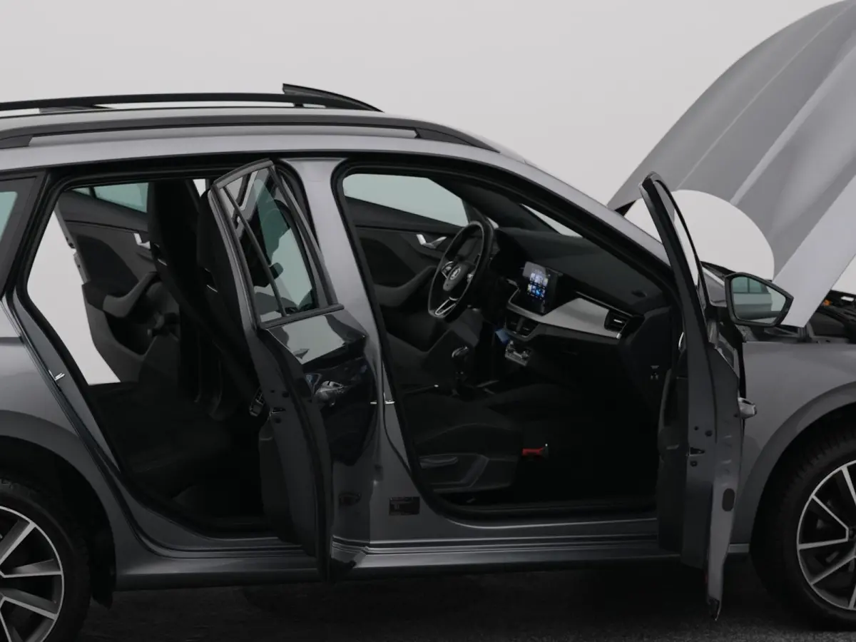 1.0 TSI DSG-7 Sport Business | CAMERA | CARPLAY | STOELVERW.