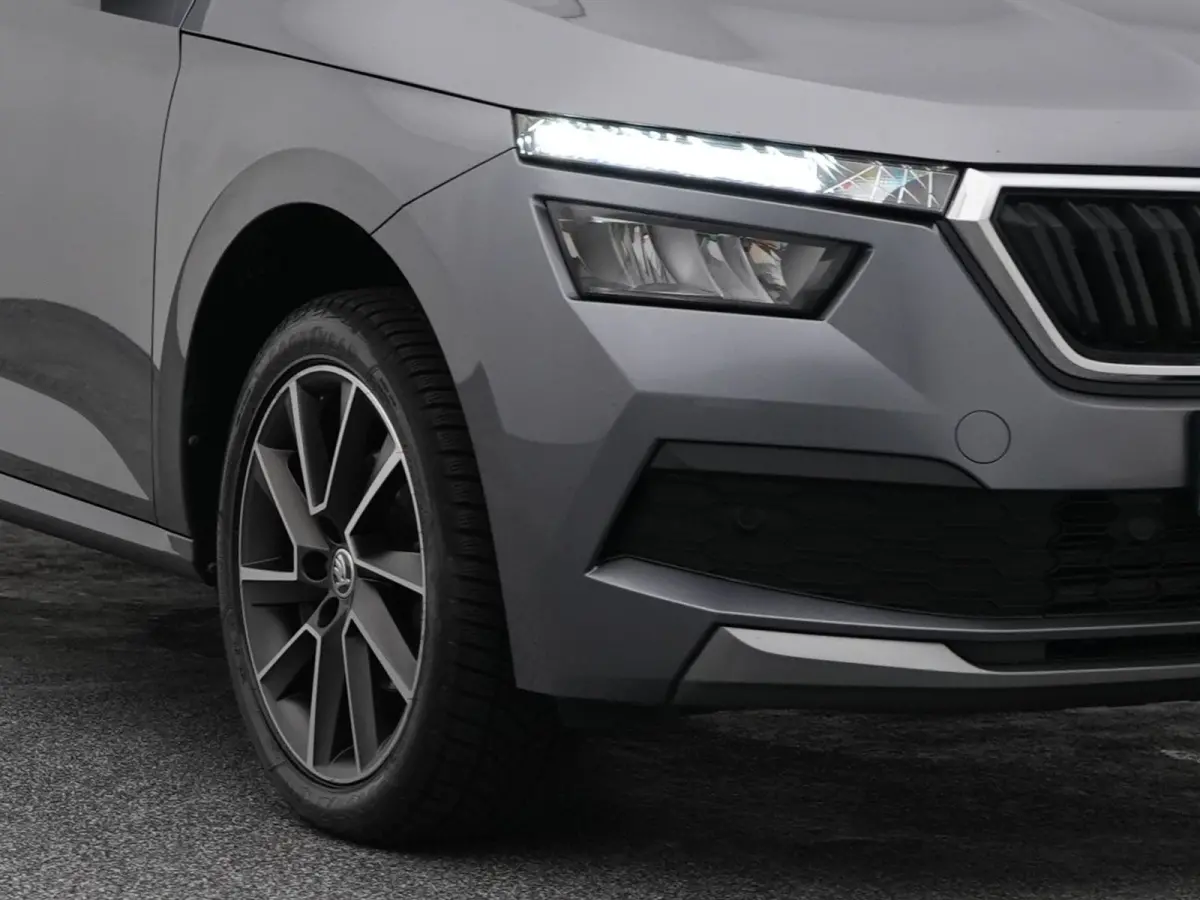 1.0 TSI DSG-7 Sport Business | CAMERA | CARPLAY | STOELVERW.