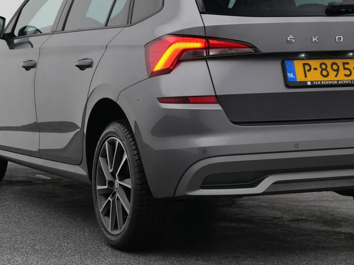 1.0 TSI DSG-7 Sport Business | CAMERA | CARPLAY | STOELVERW.