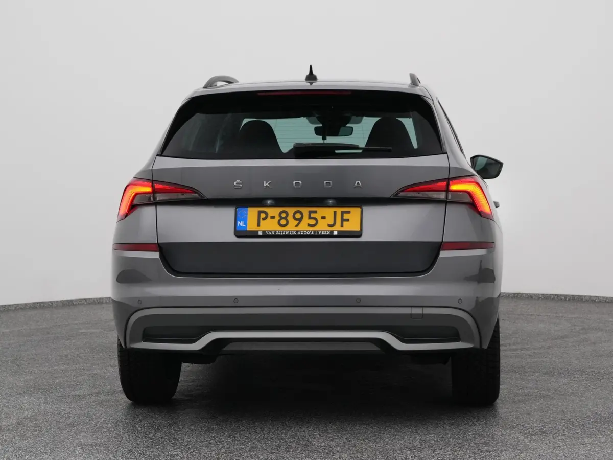 1.0 TSI DSG-7 Sport Business | CAMERA | CARPLAY | STOELVERW.