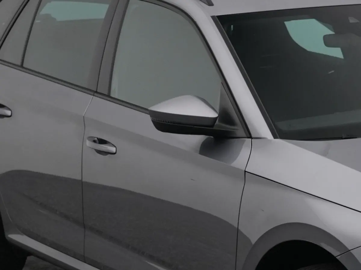 1.0 TSI DSG-7 Sport Business | CAMERA | CARPLAY | STOELVERW.