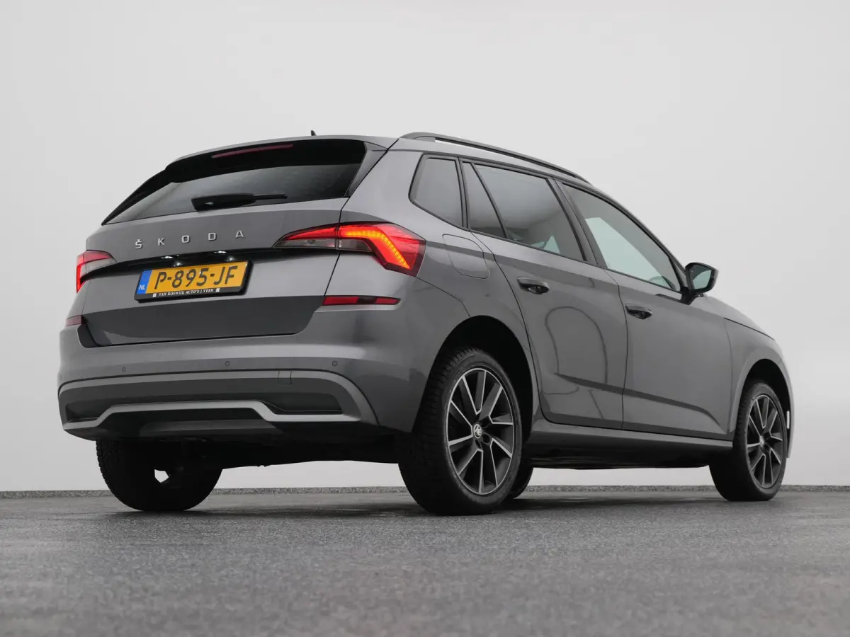 1.0 TSI DSG-7 Sport Business | CAMERA | CARPLAY | STOELVERW.
