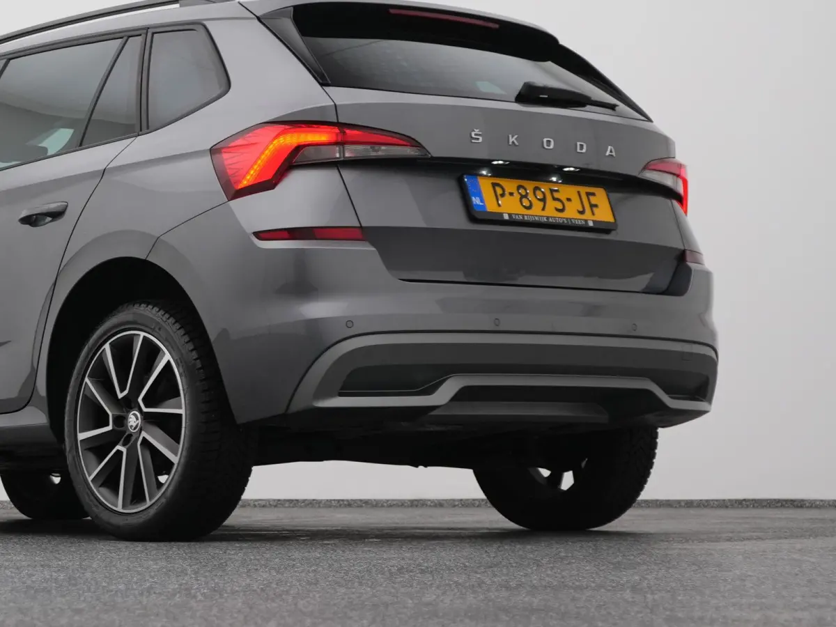 1.0 TSI DSG-7 Sport Business | CAMERA | CARPLAY | STOELVERW.