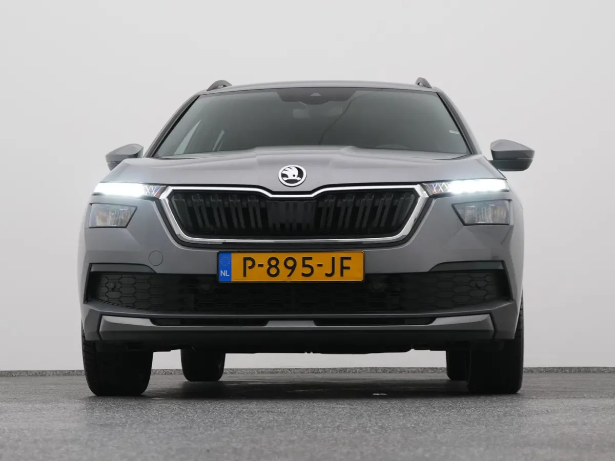 1.0 TSI DSG-7 Sport Business | CAMERA | CARPLAY | STOELVERW.
