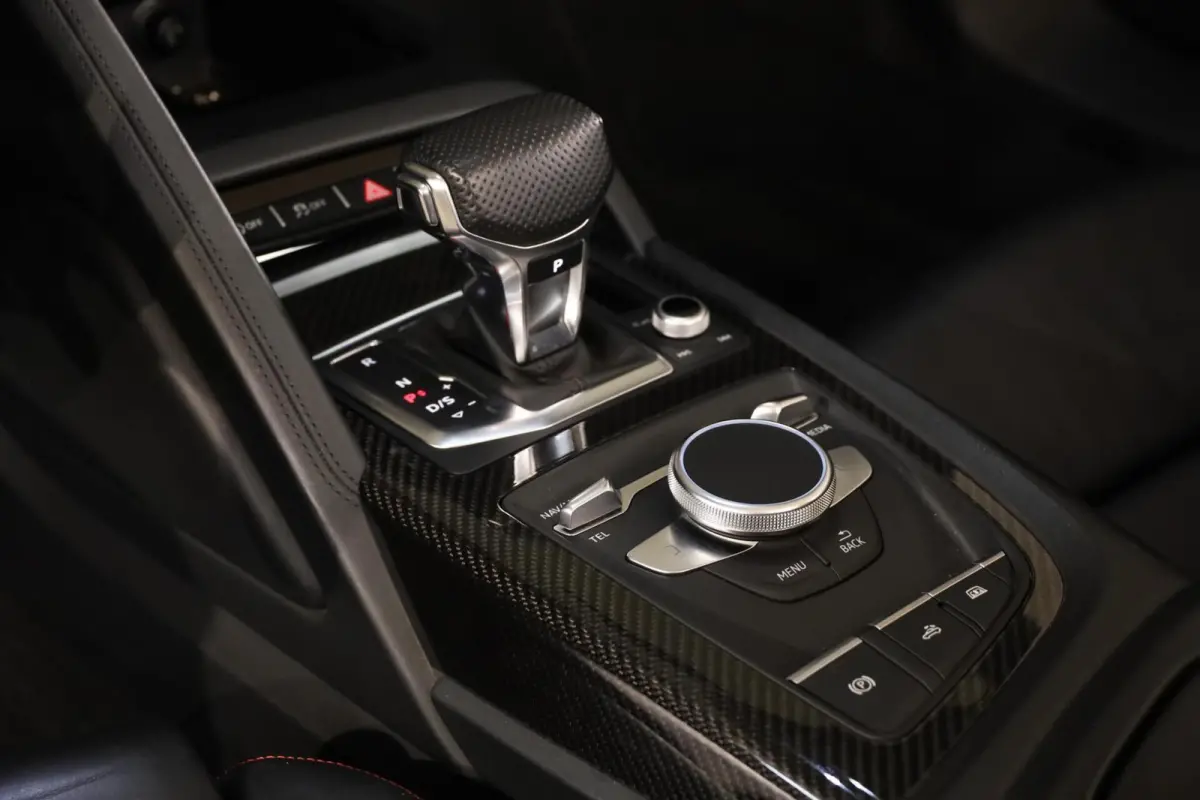 5.2 V10 FSI Quattro+|Ceramic|Full Carbon|Exclusive|