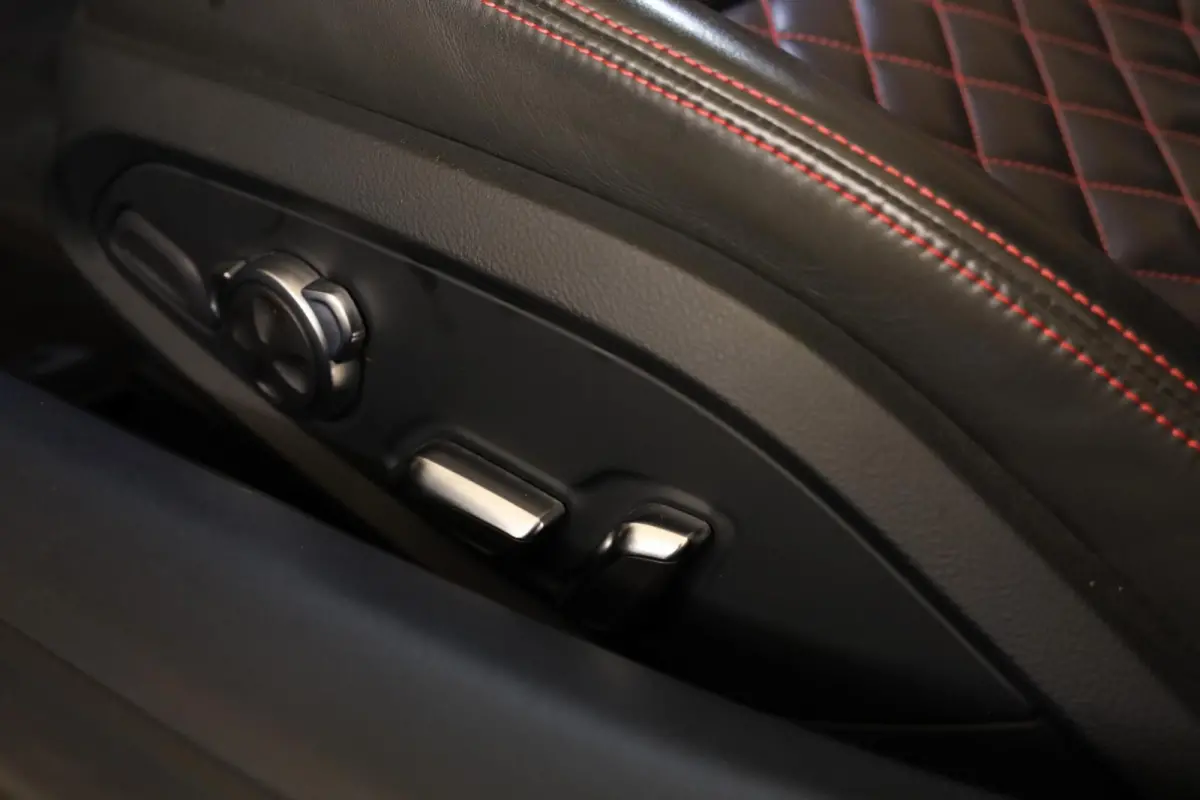 5.2 V10 FSI Quattro+|Ceramic|Full Carbon|Exclusive|