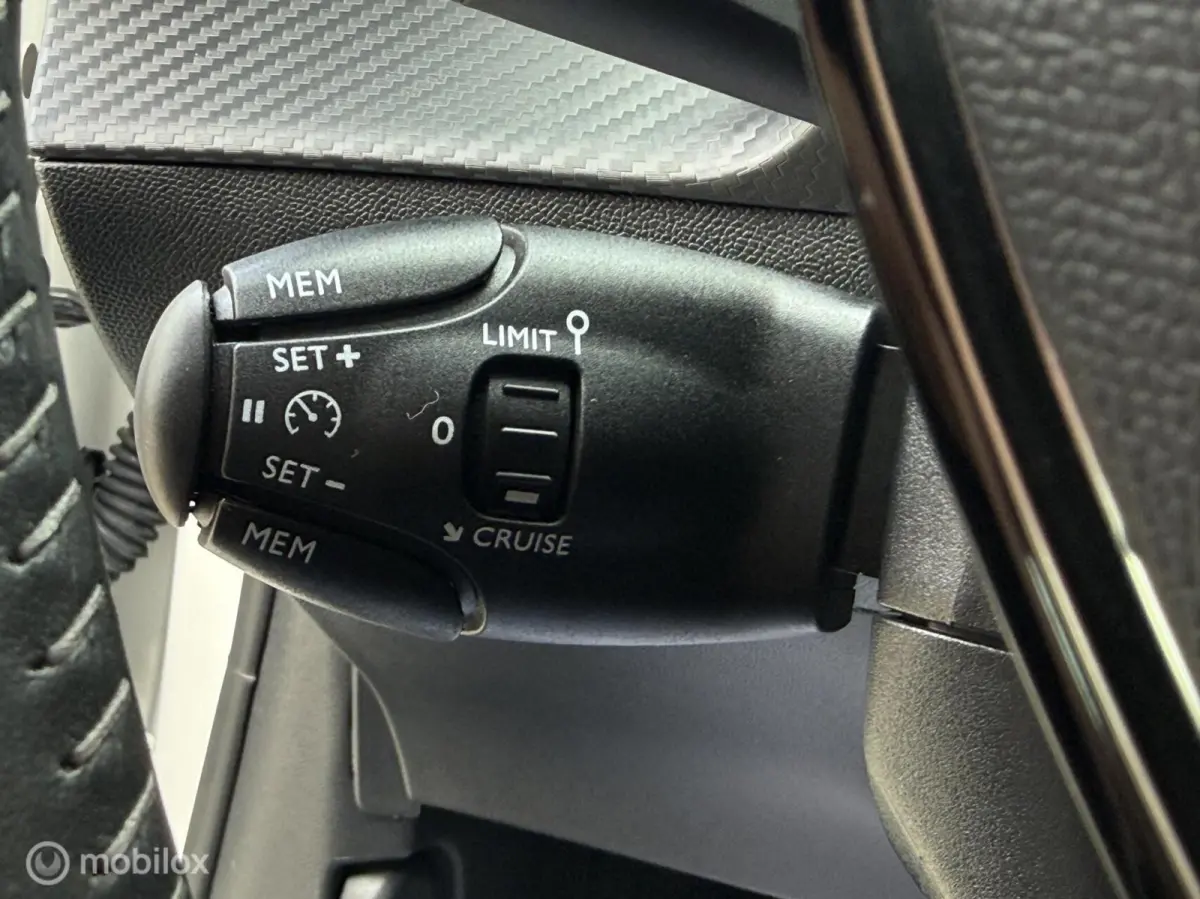 1.2 PureTech Active Carplay | Navigatie | Airco