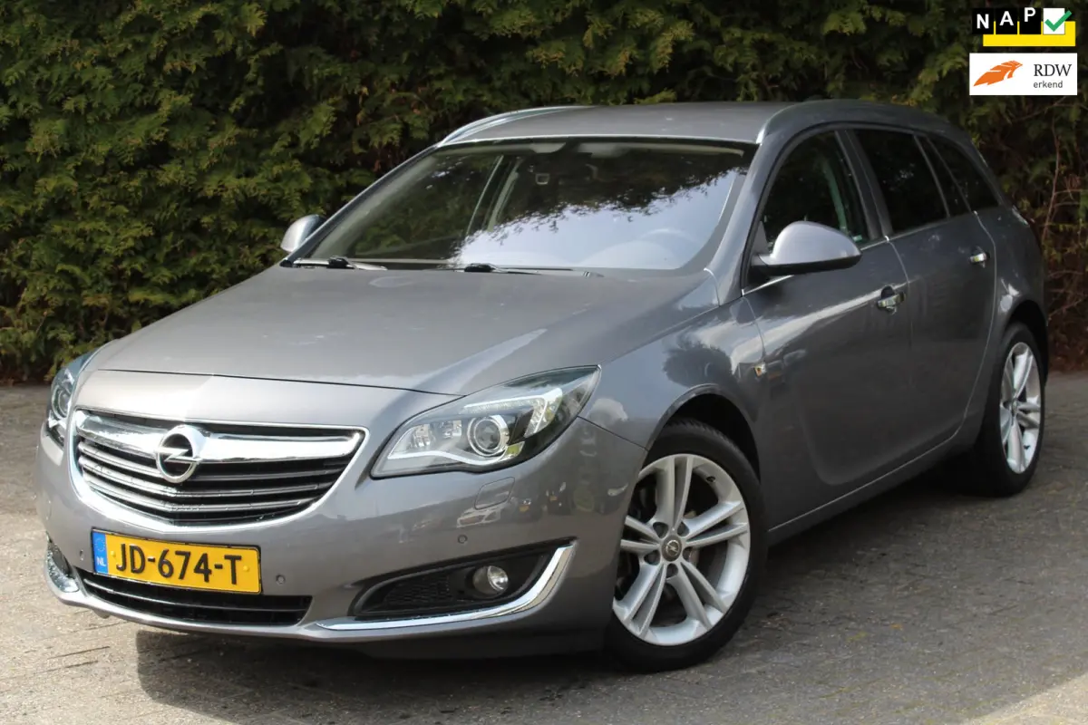 1.6 T Business+ 170PK | Lederen bekleding | Stoel/Stuurverwarming | Navigatie | Parkeersensoren