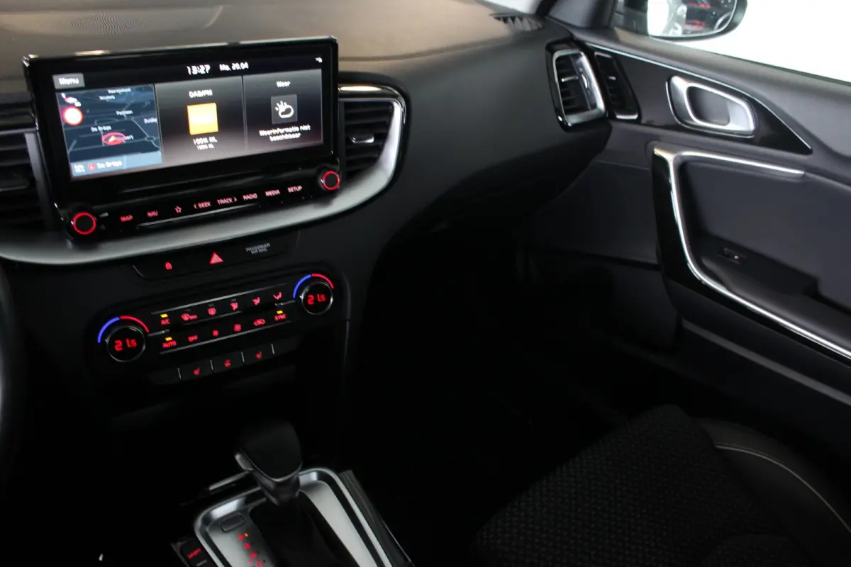 1.4 T-GDi DynamicPlusLine Afn. Trekhaak | Carplay | Camera | Adapt. Cruise | Bluetooth | Stoel/Stuurverw. | 18" LMV | PDC