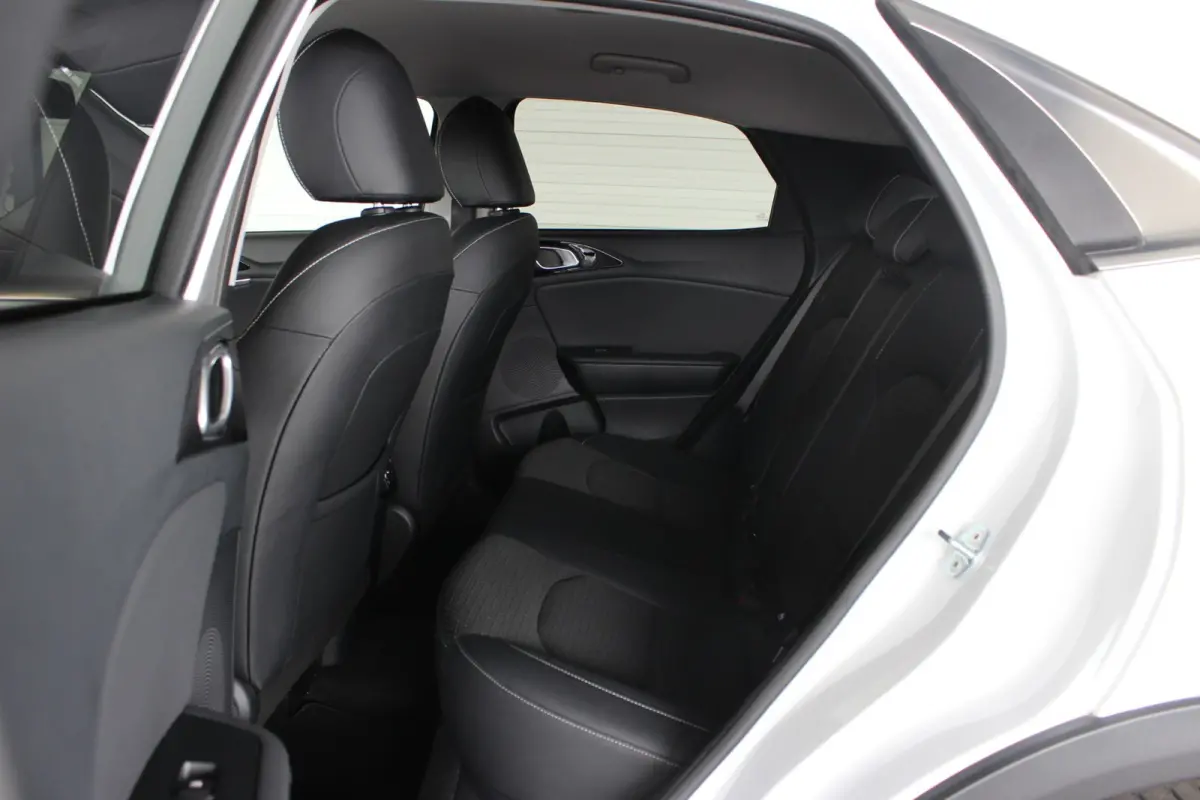 1.4 T-GDi DynamicPlusLine Afn. Trekhaak | Carplay | Camera | Adapt. Cruise | Bluetooth | Stoel/Stuurverw. | 18" LMV | PDC